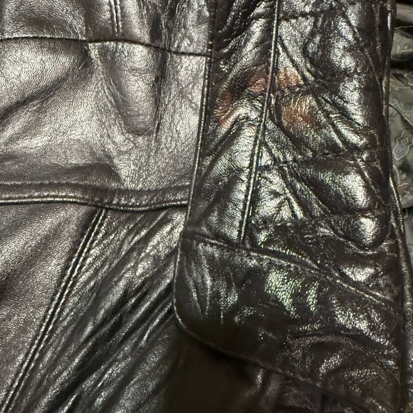 Members Only Black Leather Bomber Jacket - Picture 11 of 11